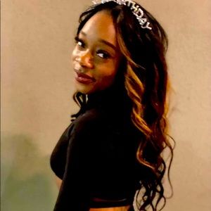 Meet your Posher, Yayra
